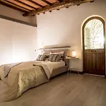 Apartment Byzantine Feel
