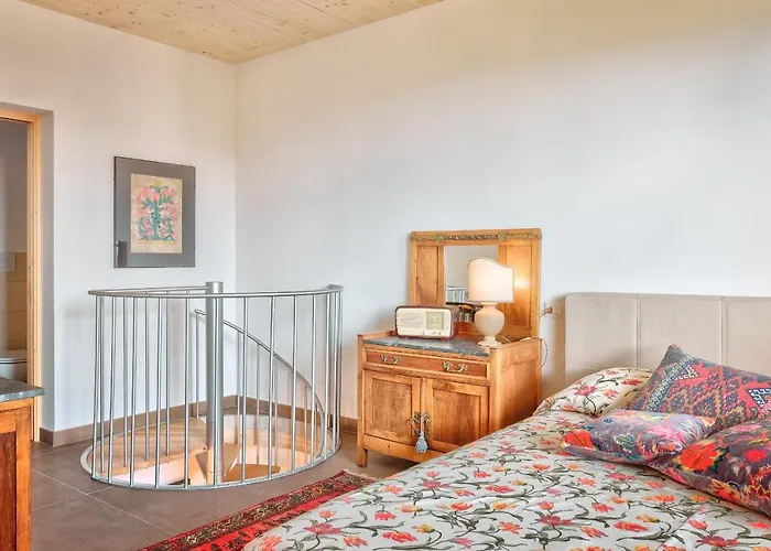 Apartment Byzantine Feel