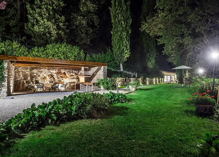 Apartment Byzantine Feel